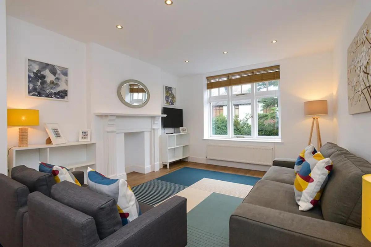 The Dagmar Grove Apartments Nottingham Bagian luar foto