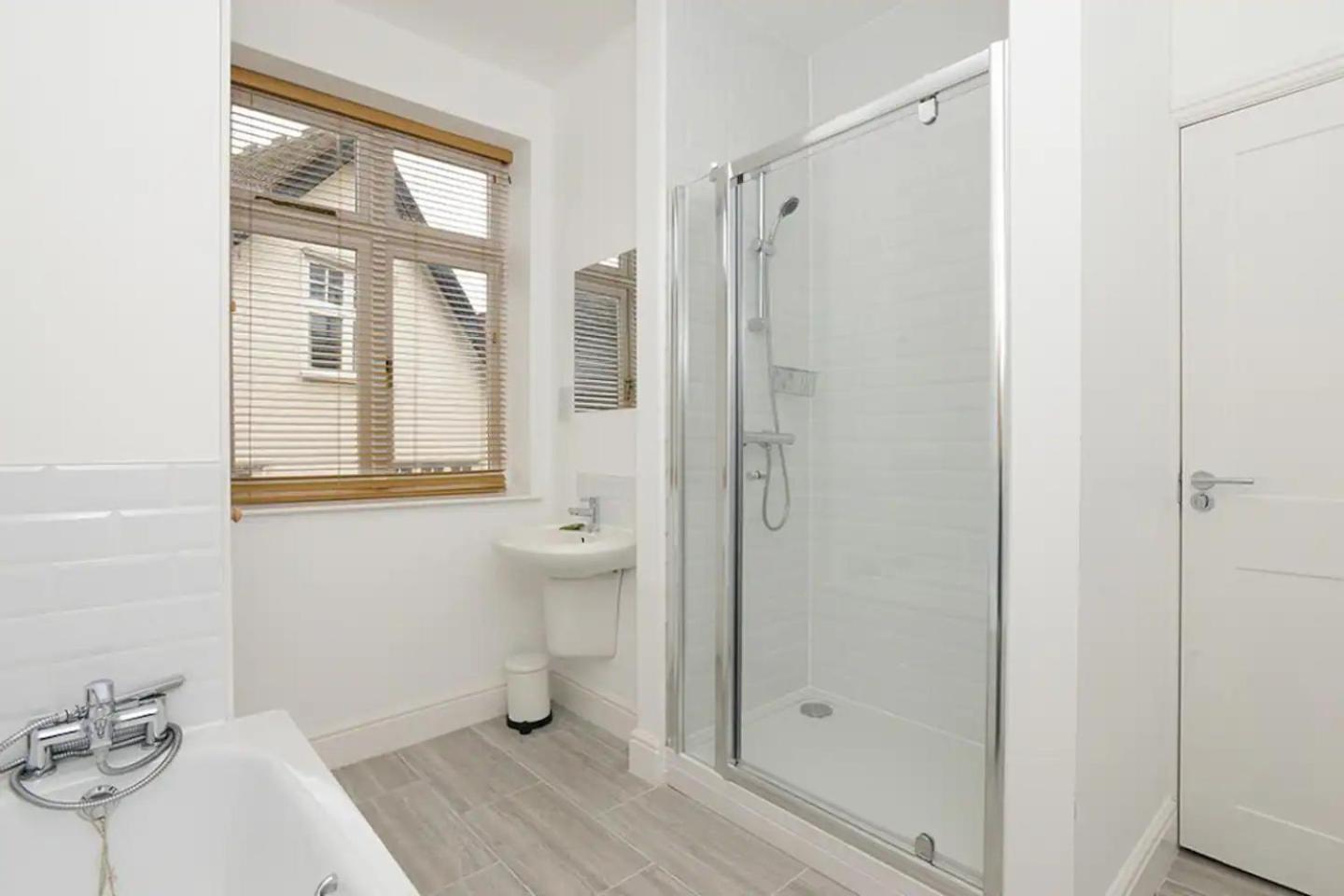 The Dagmar Grove Apartments Nottingham Bagian luar foto